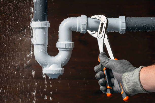 Professional Drain Cleaning technician working in Sorento, IL